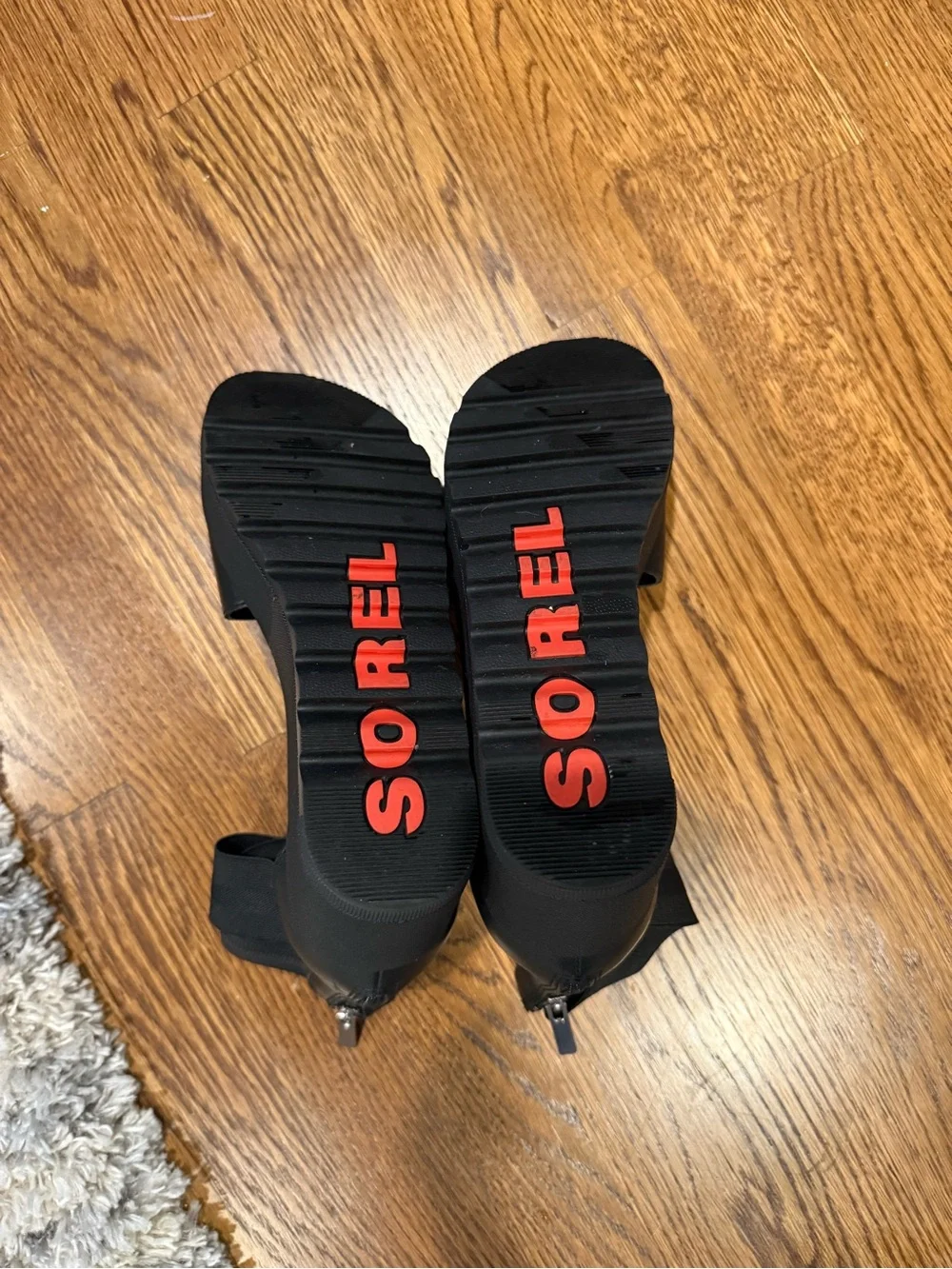 Sorel Women's Black Platform Ankle-Strap Sandal Size 8.5 Worn once